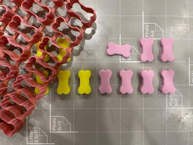 Cookie Cutz Dog Bone Multicutter (1" x 28 bones) - Image 3